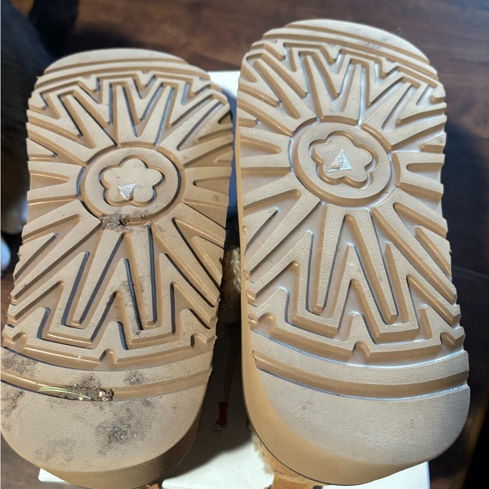 Lonza winter Mary Janes with soft wool lining. - Picture 4 of 5